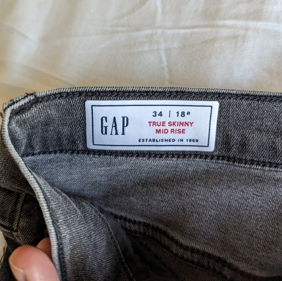 Women's gap 34 grey wash denim cropped ankle skinny jeans - Picture 3 of 9